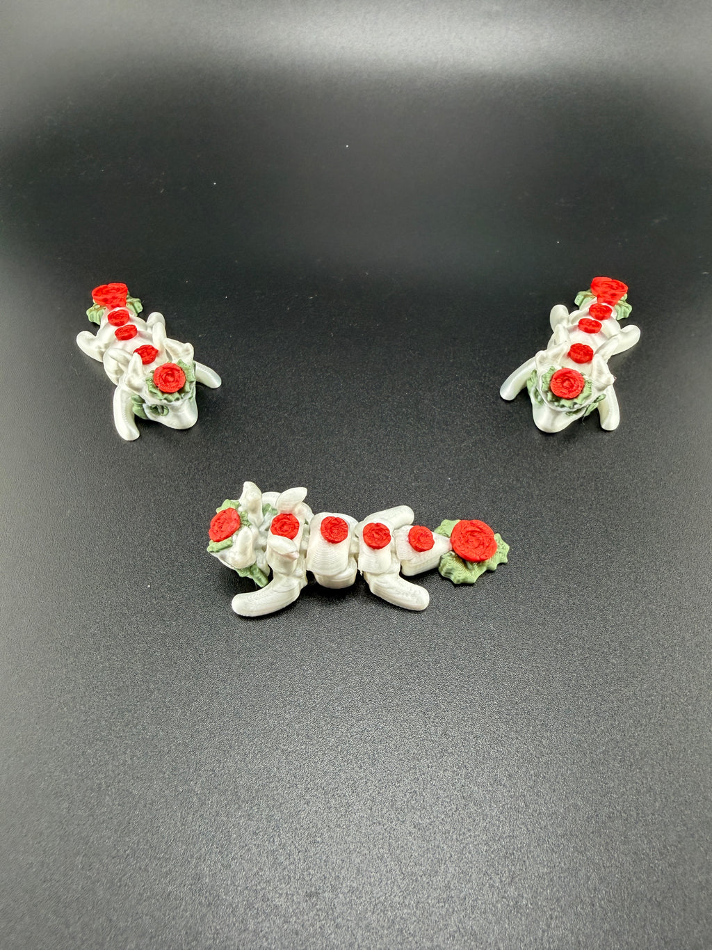 Rose Dragon – Silk White with Red Roses