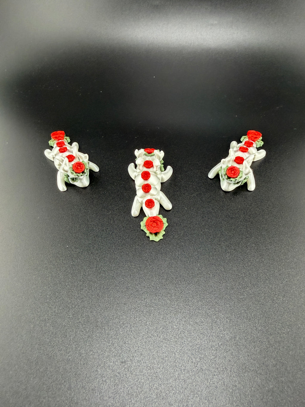 Rose Dragon – Silk White with Red Roses