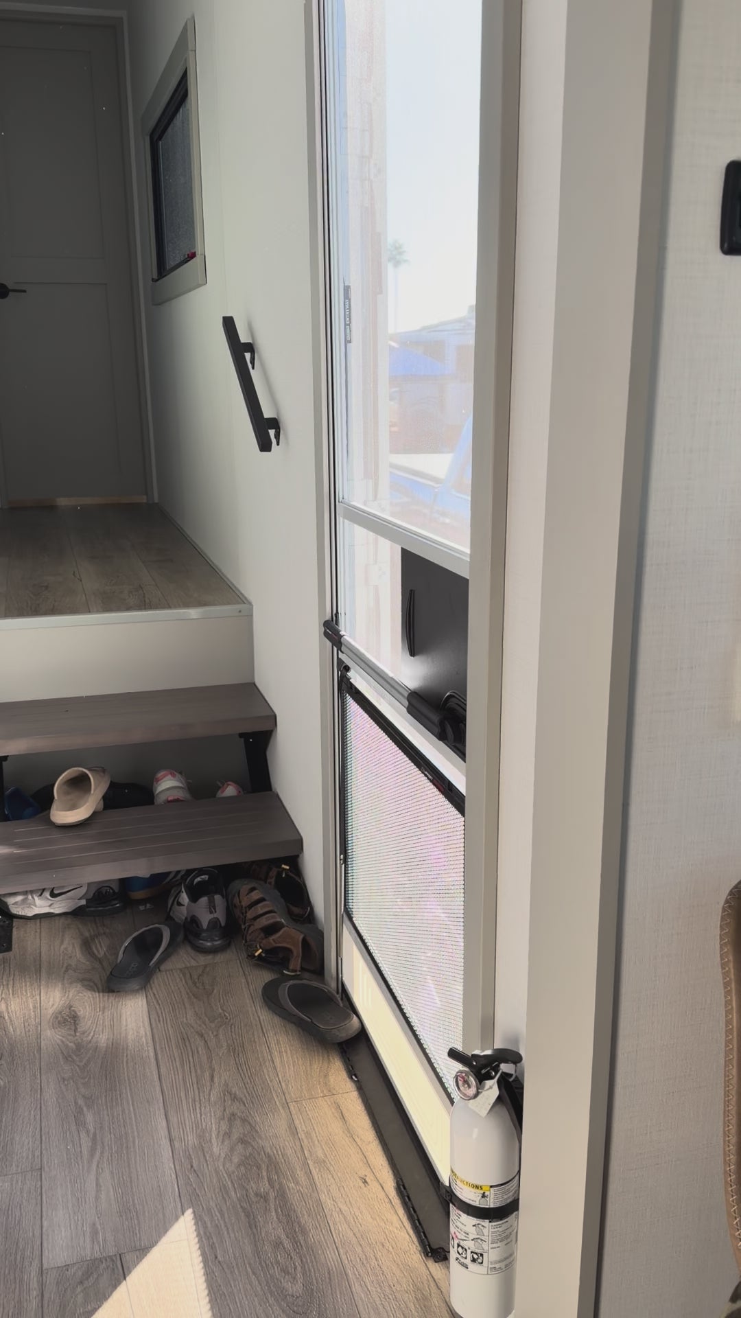 Whole Articulated Pizza – 6 Slices in Box